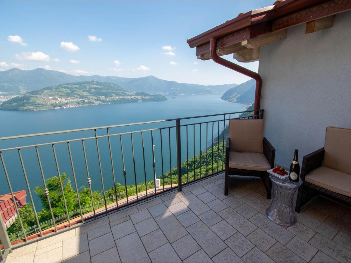 Cherubino - Stunning Lake View With Swimming Pool Parzanica المظهر الخارجي الصورة